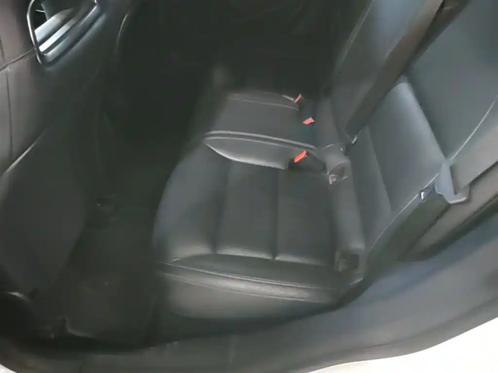 Mercedes-Benz CLA (Import) 2015 2014 CLA 260 4MATIC