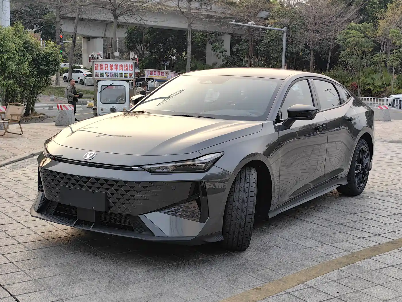 CHANGAN UNI-V