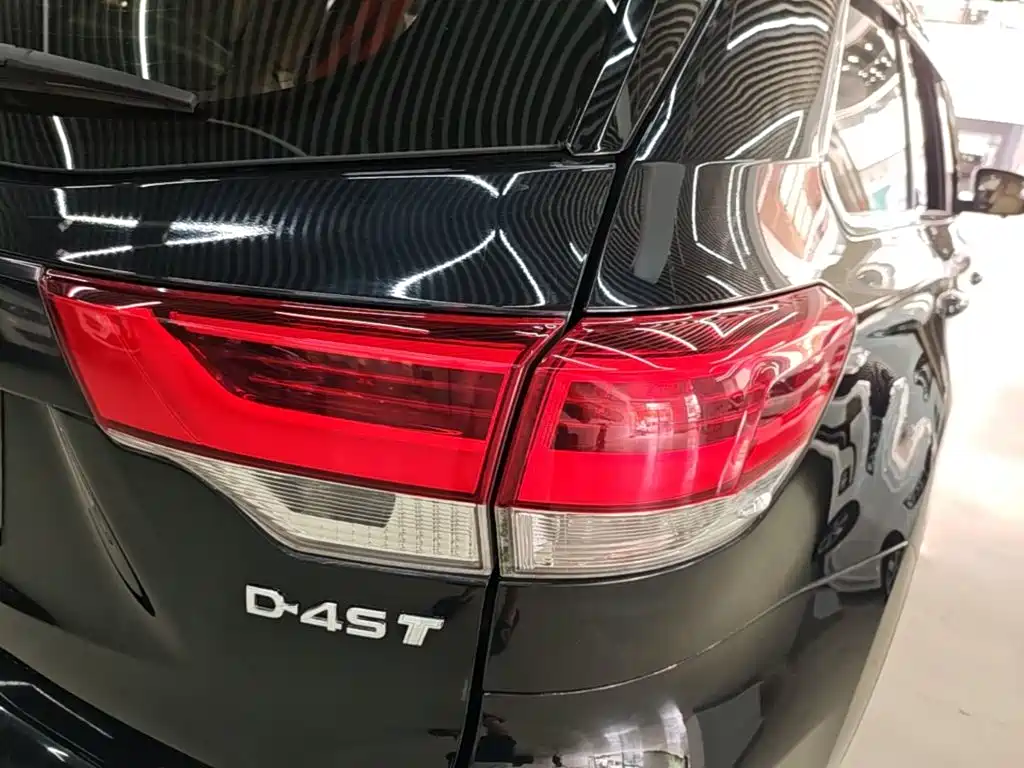 Фото 8 - Toyota Highlander