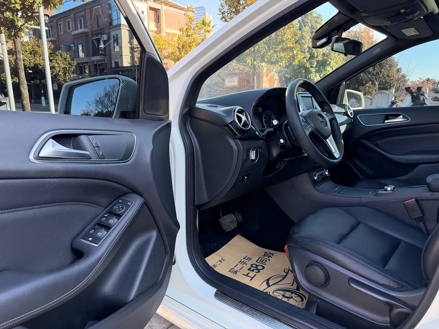 Mercedes-Benz B-Class 2012 B 180 фото 8