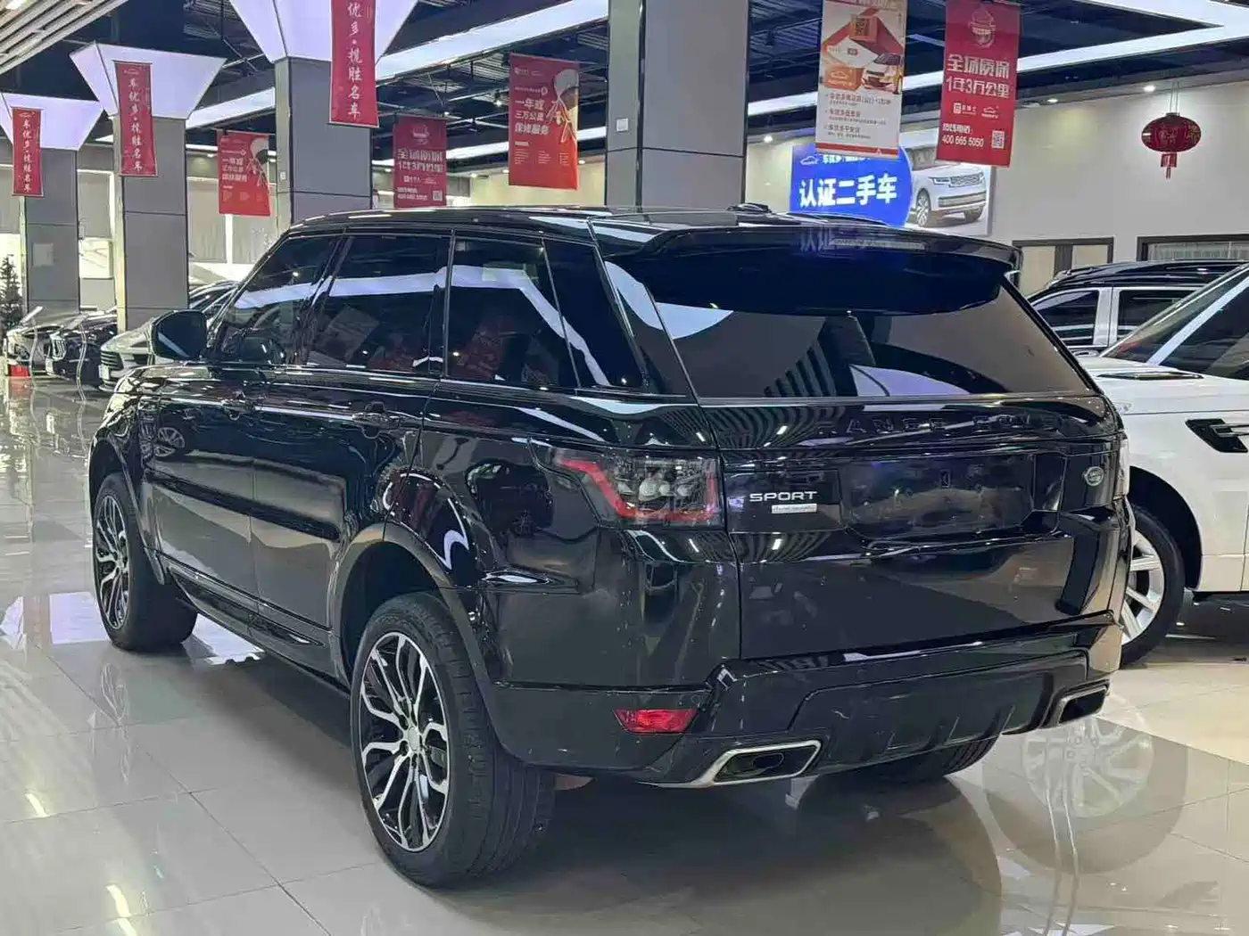 Land Rover Range Rover Sport 2014 3.0 SC V6 Trendsetting Genesis Edition фото 10