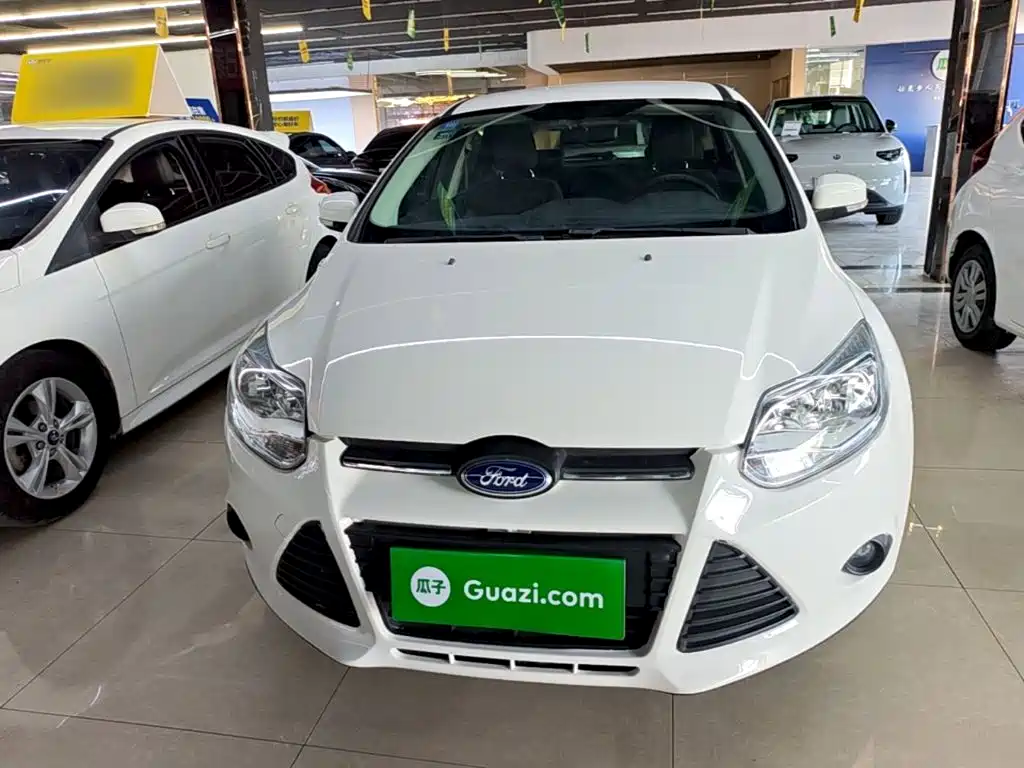 Фото 3 - Ford Focus