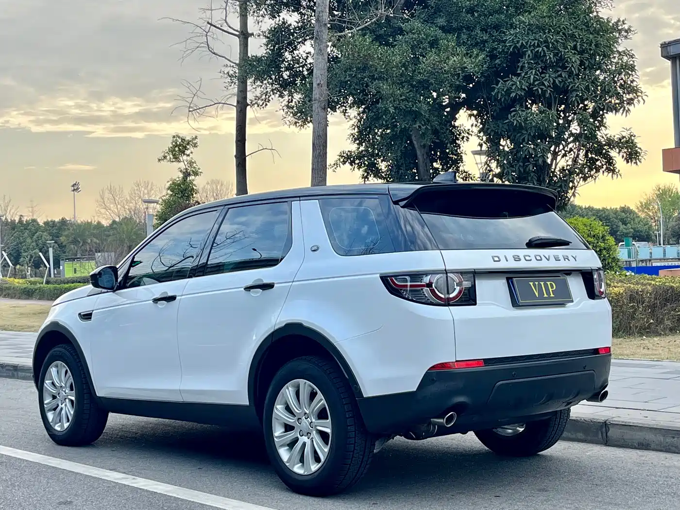 Land Rover Discovery Sport 2019 240PS PURE Edition China V фото 4