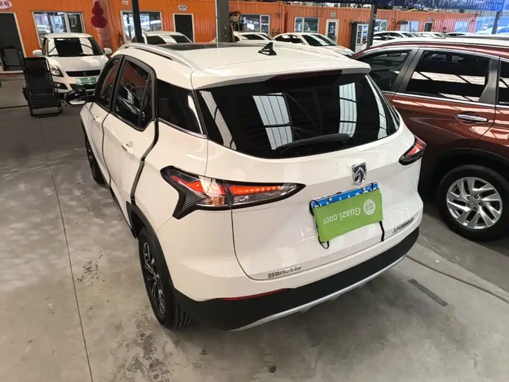Baojun 510 2019 2019 1.5L CVT Superior Edition China VI