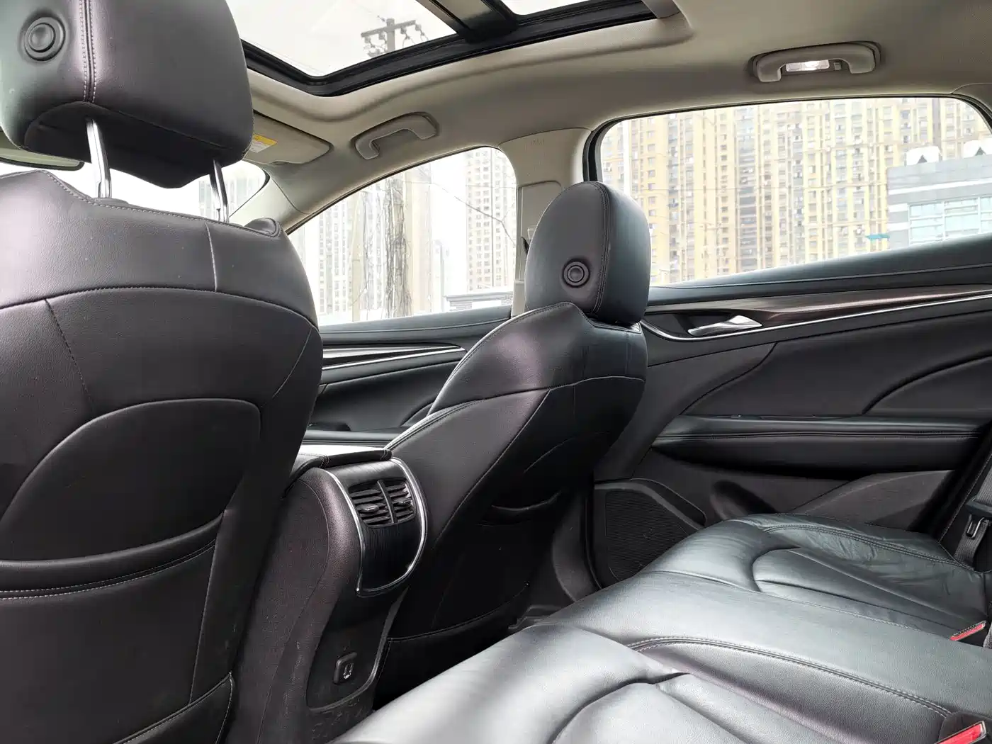 Buick LaCrosse 2021 652T Luxury Edition фото 12