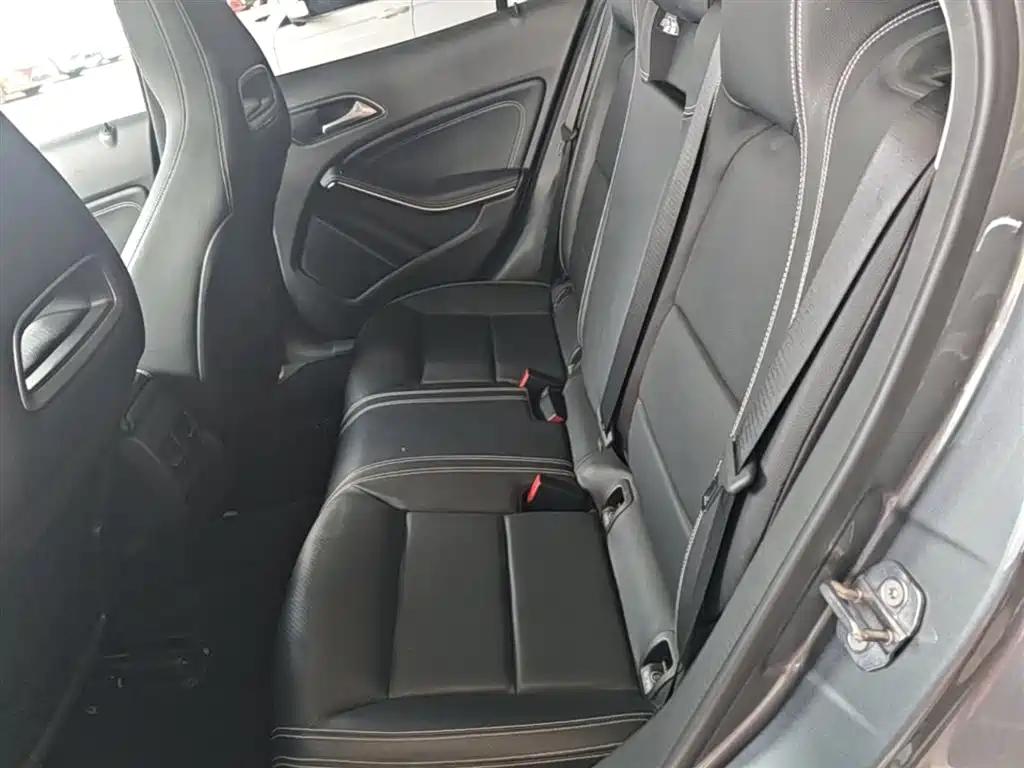 Mercedes-Benz GLA 2019 GLA 200 Fashion фото 17