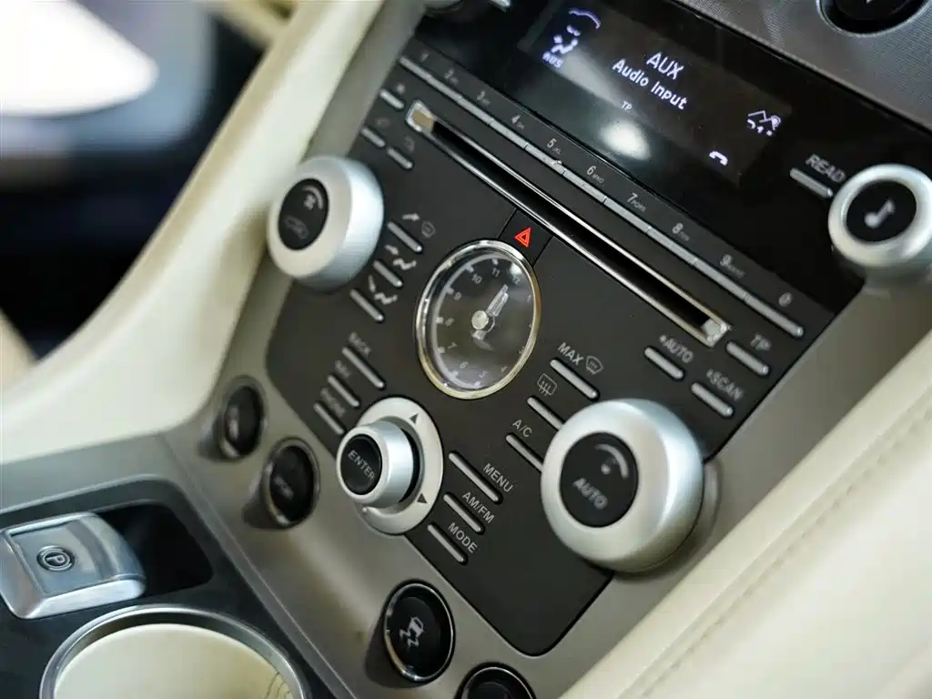 Aston Martin Rapide 2011 2010 6.0L