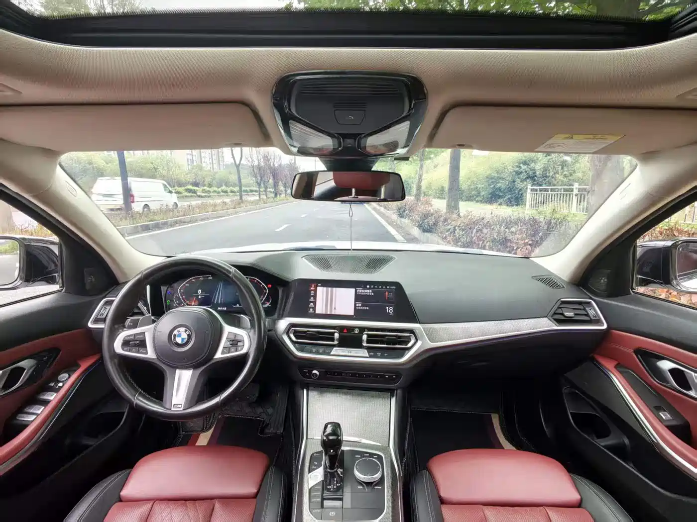 BMW 3 Series 2022 325i M Sport Shadow Edition фото 9