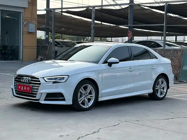 Audi A3 2020 Limousine 35 TFSI Fashion China VI — фото 1