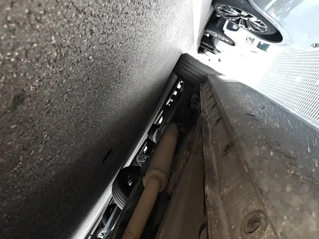 Фото 21 - Changan CS85