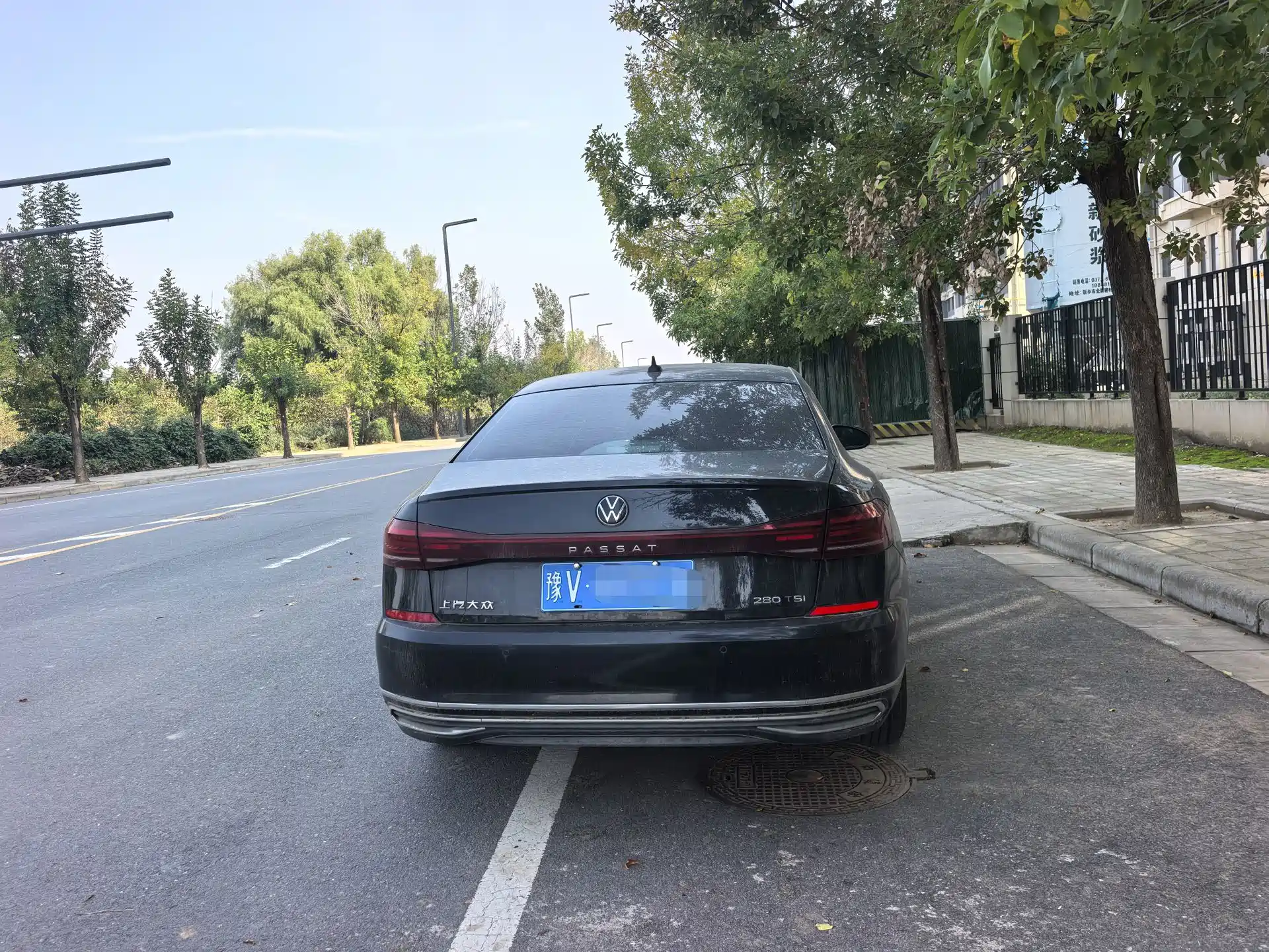 Фото 14 - Volkswagen Passat