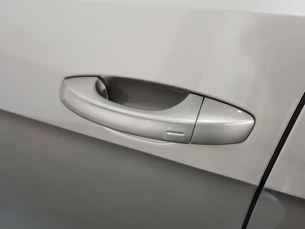 Photo 18 - Volkswagen Golf