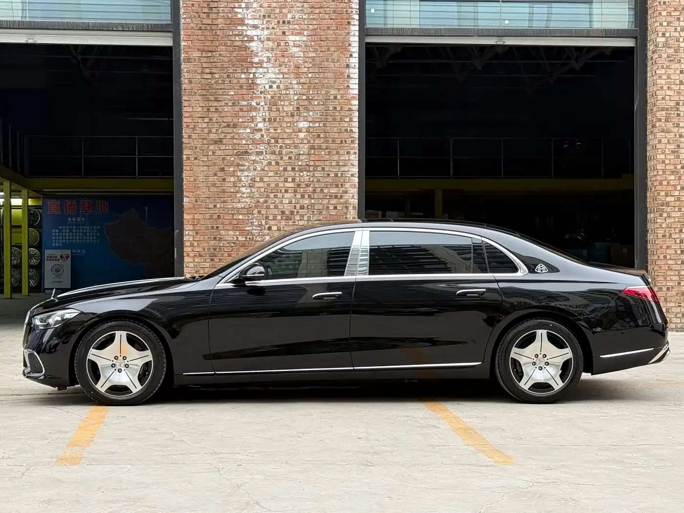 Mercedes-Benz Maybach S-Class 2026 S 480 4MATIC фото 4