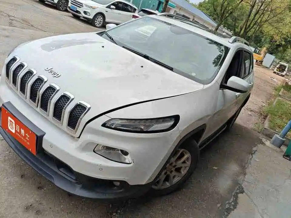 Jeep Cherokee 2016 2016 2.4L Leading Edition