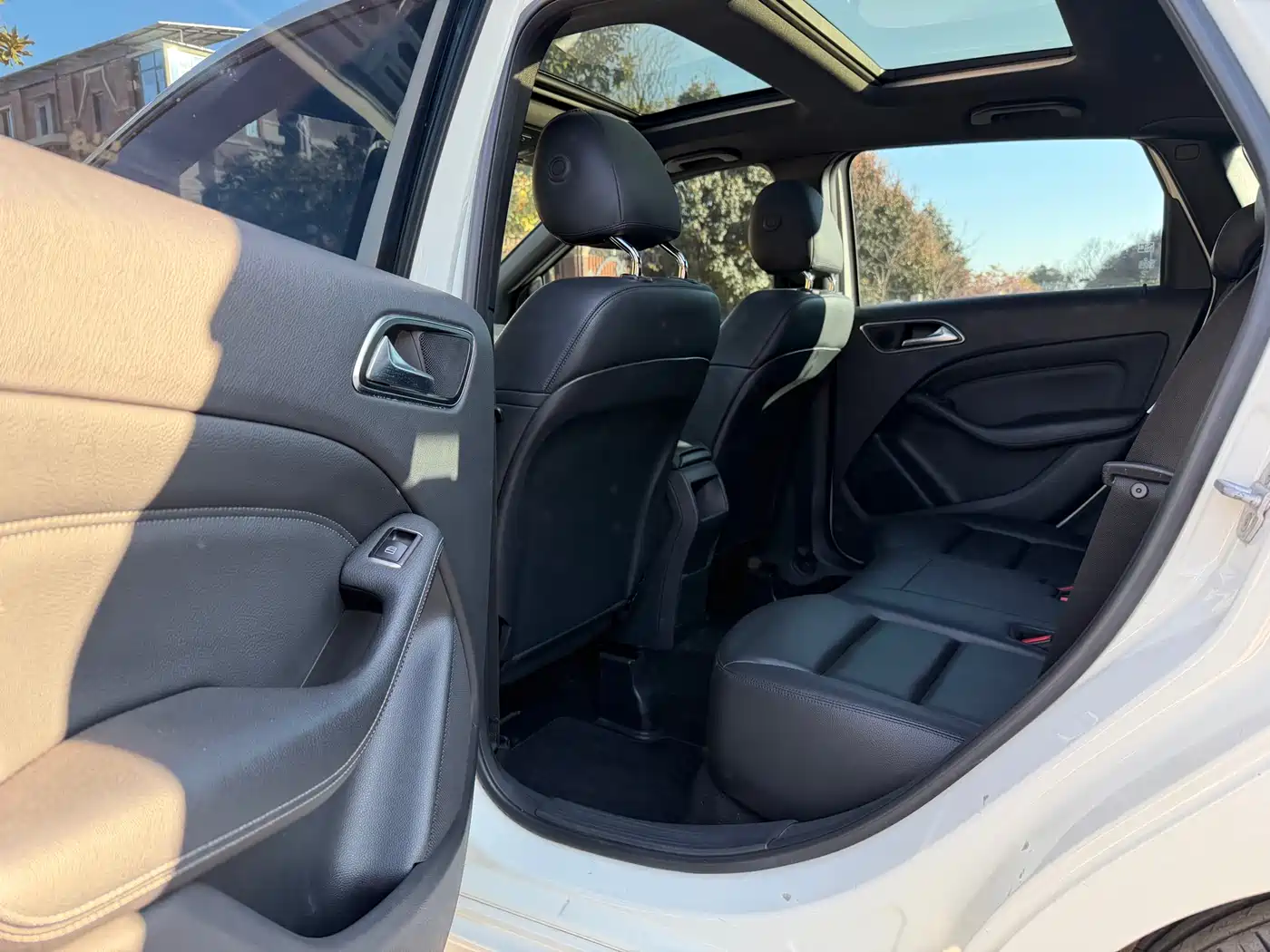 Mercedes-Benz B-Class 2012 B 180 фото 10