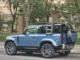 Photo 3 - Land Rover Defender