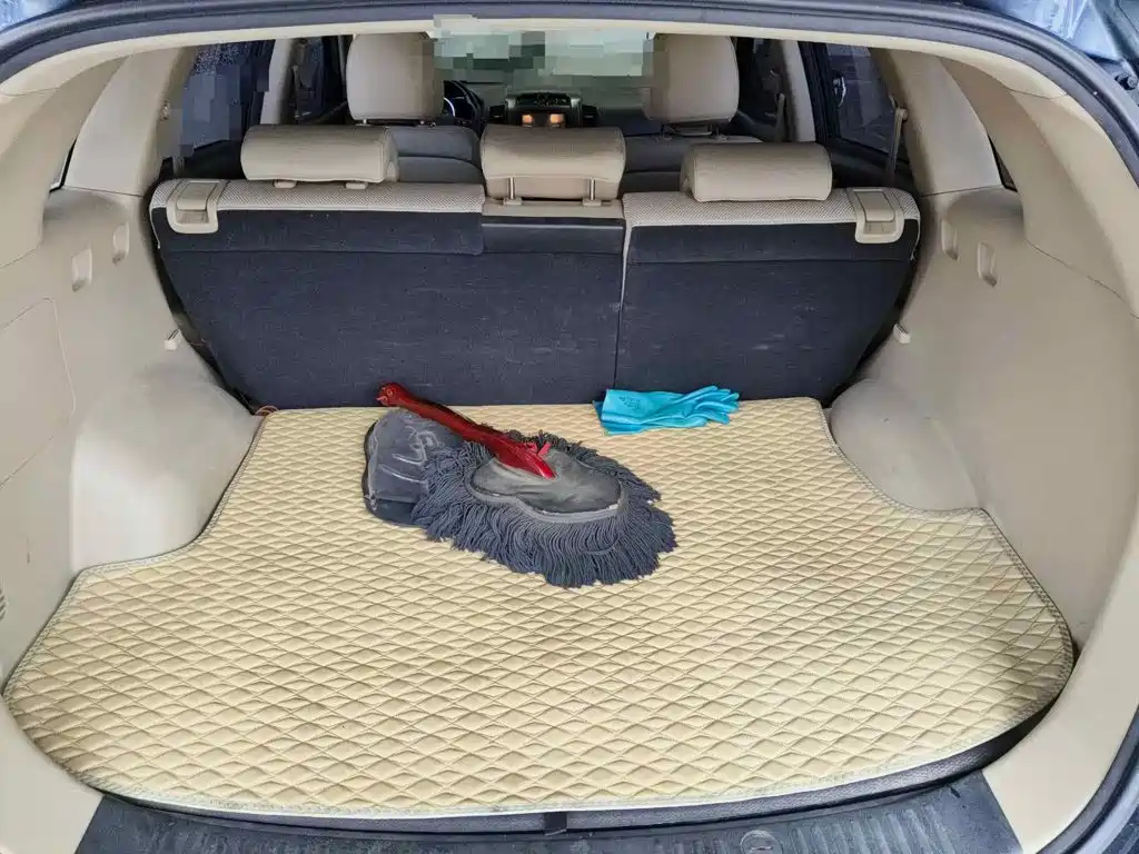Photo 5 - Kia Sorento