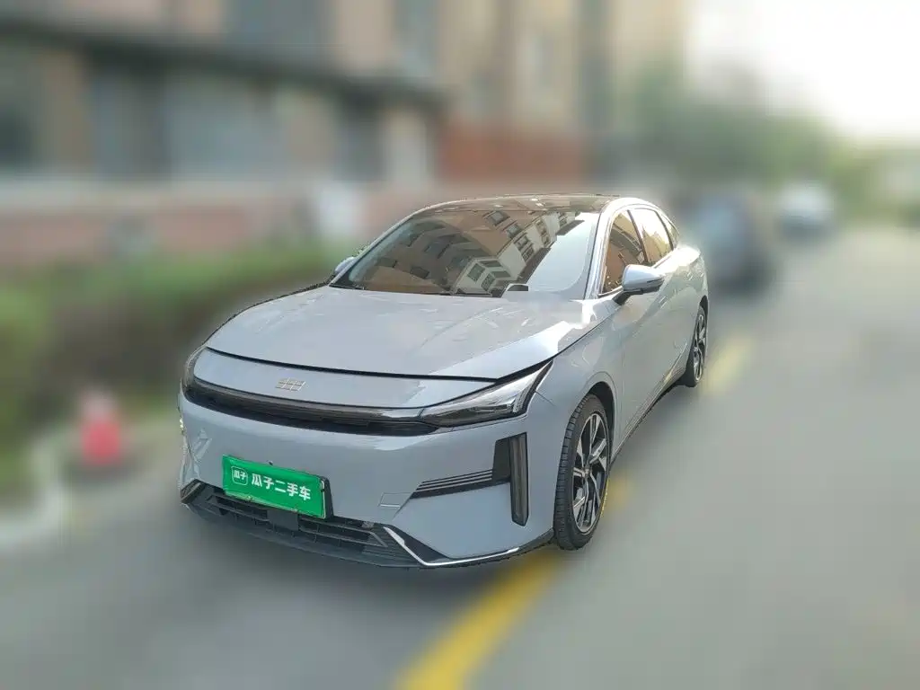 Geely Galaxy Galaxy L6 2023 — пригон из Китая