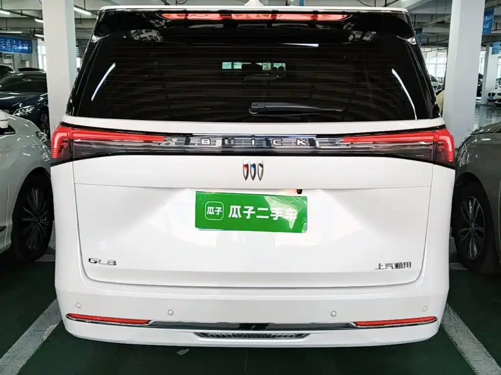 Photo 6 - Buick GL8