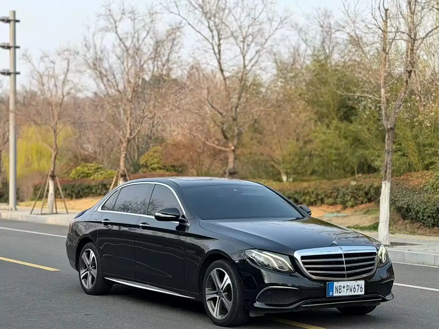 MERCEDES-BENZ E CLASS