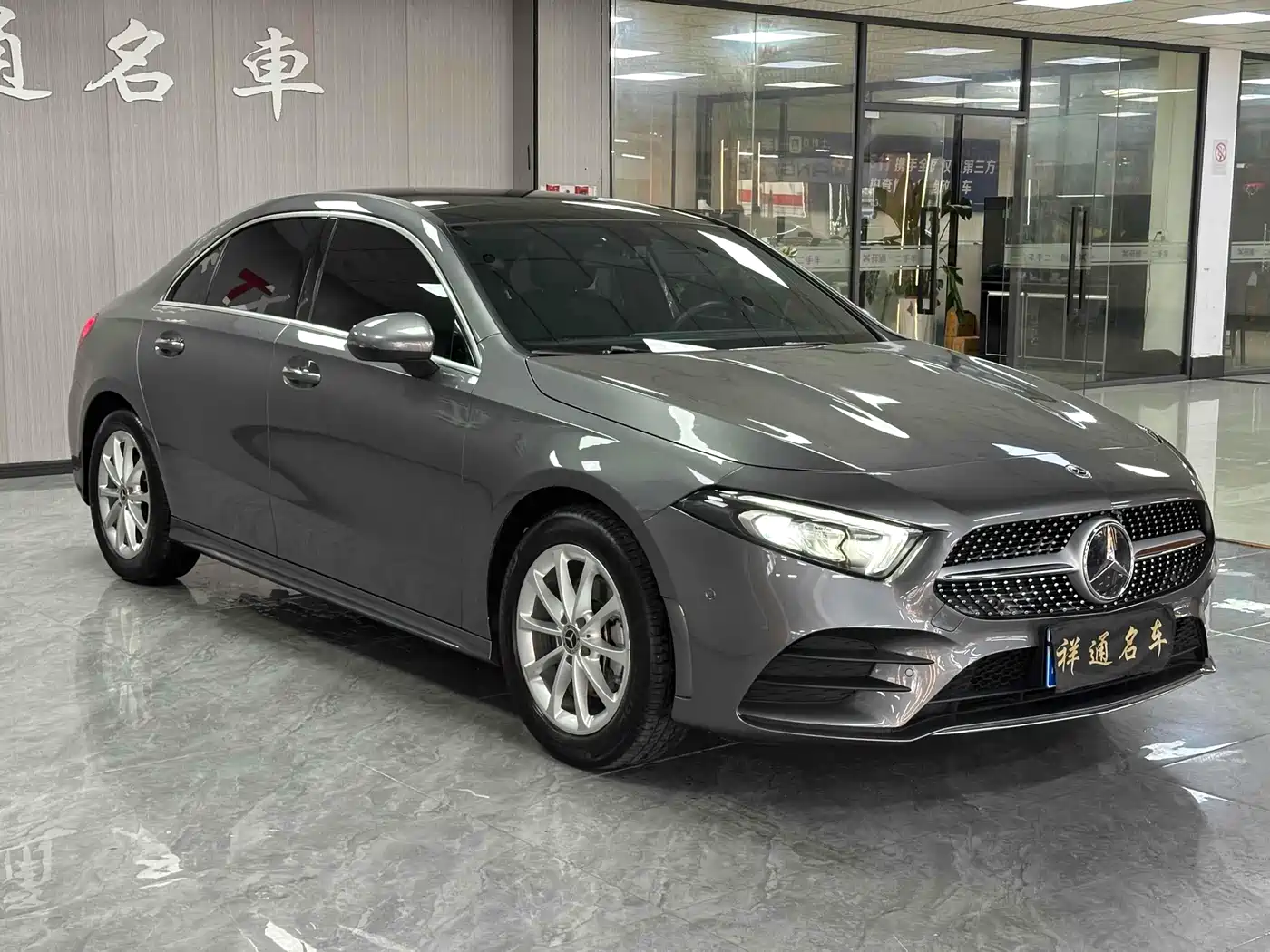 Mercedes-Benz A-Class 2022 A 200 L Sport Sedan Dynamic фото 2