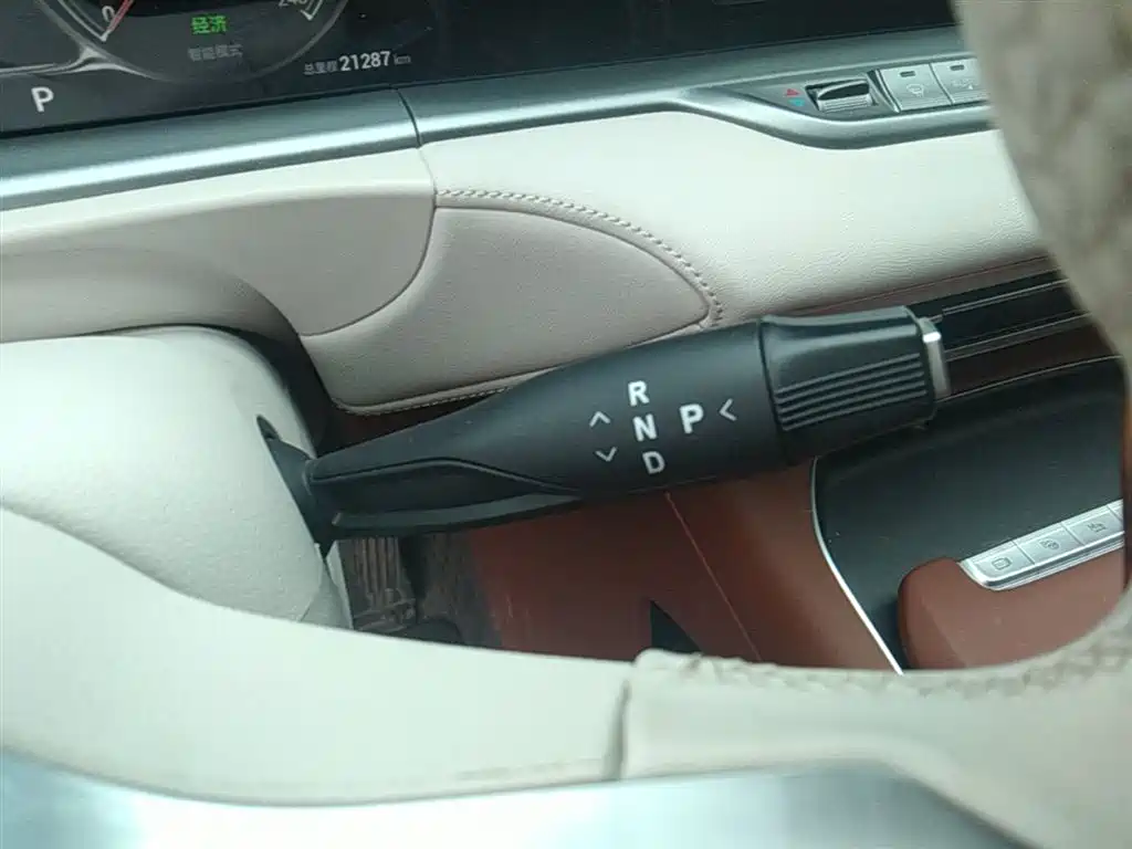 Voyah Auto VOYAH FREE 2024 Ultra Long Range Intelligent Driving Edition фото 13
