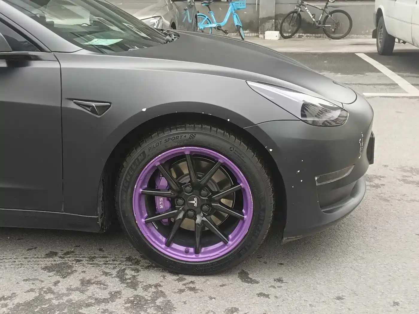 TESLA MODEL 3 (IMPORTED)