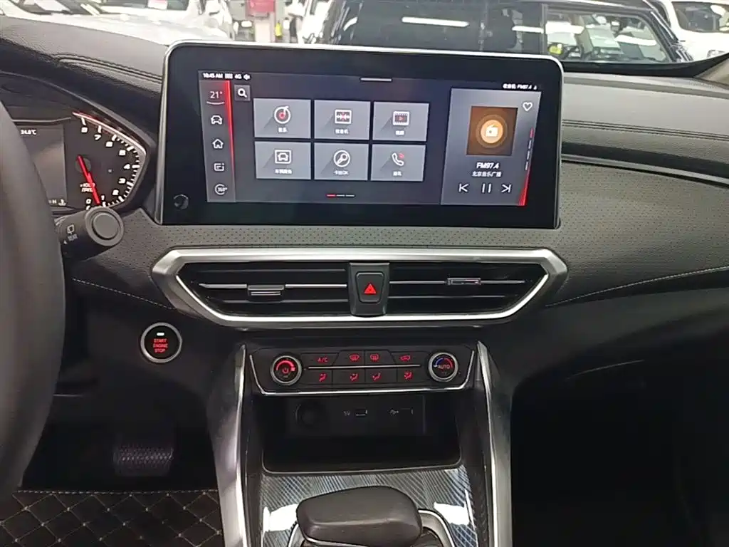 SAIC Maxus Maxus G50 2019 1.5T First Edition Automatic Luxury 6-Seater фото 13