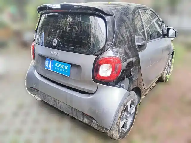 smart fortwo 2018 1.0L 52kW Hardtop Passion Edition China V — фото 2