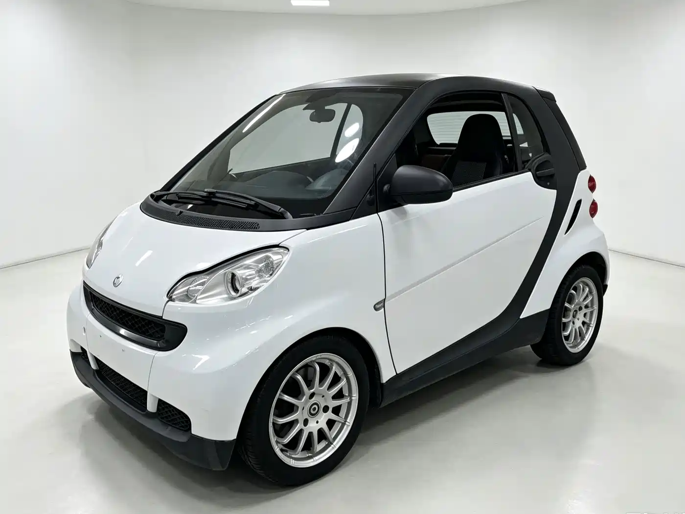 smart fortwo 2011 2011 1.0 MHD Hardtop Standard