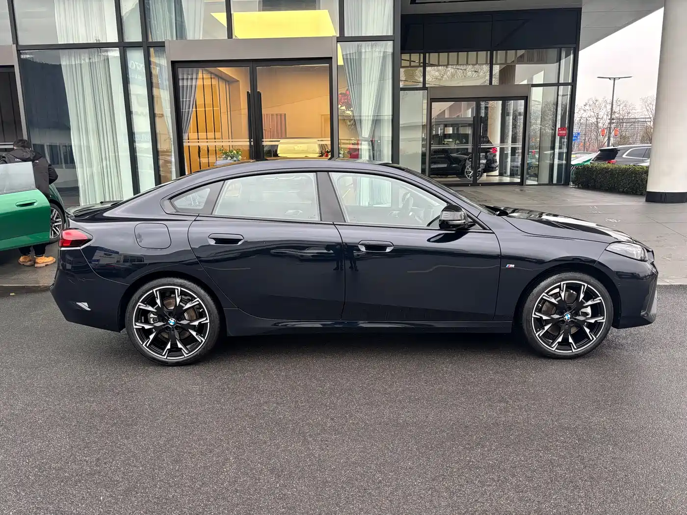 BMW 2 Series 2025 225L M Sport Moonlight Package фото 3