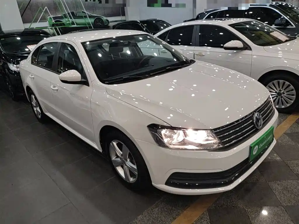 Volkswagen Lavida 2017 1.6L Automatic Trend Edition фото 4