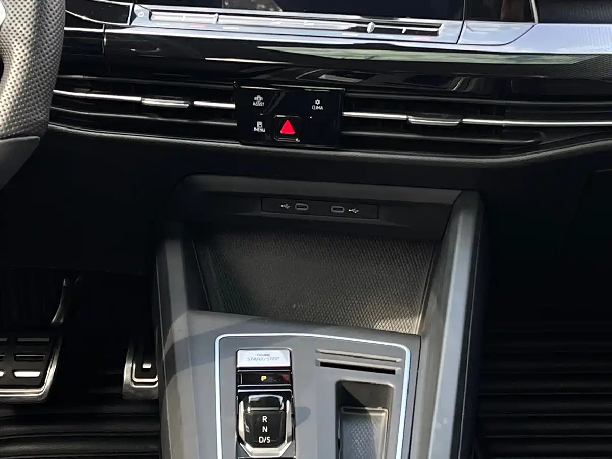 Volkswagen Golf 2021 280TSI DSG R-Line фото 6