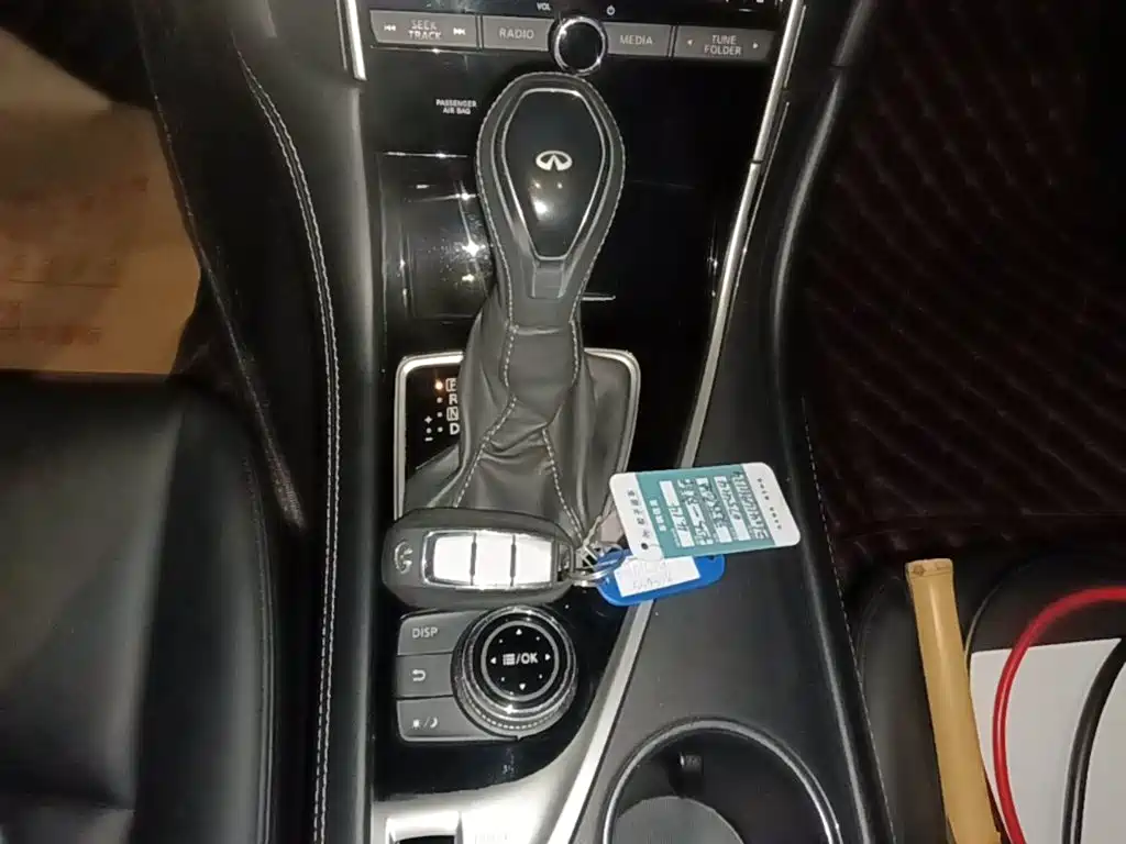 Фото 14 - Infiniti Q50L