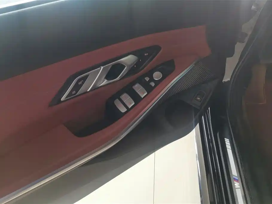 BMW 3 Series 2024 325Li xDrive M Sport Package фото 7