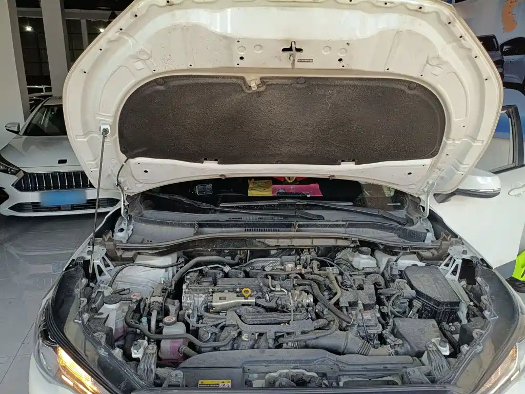 Фото 20 - Toyota Corolla Cross