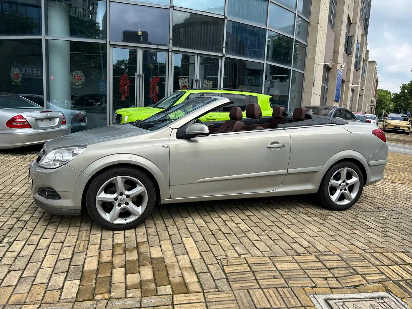 Opel Astra 2010 2010 1.8 TWINTOP hardtop convertible