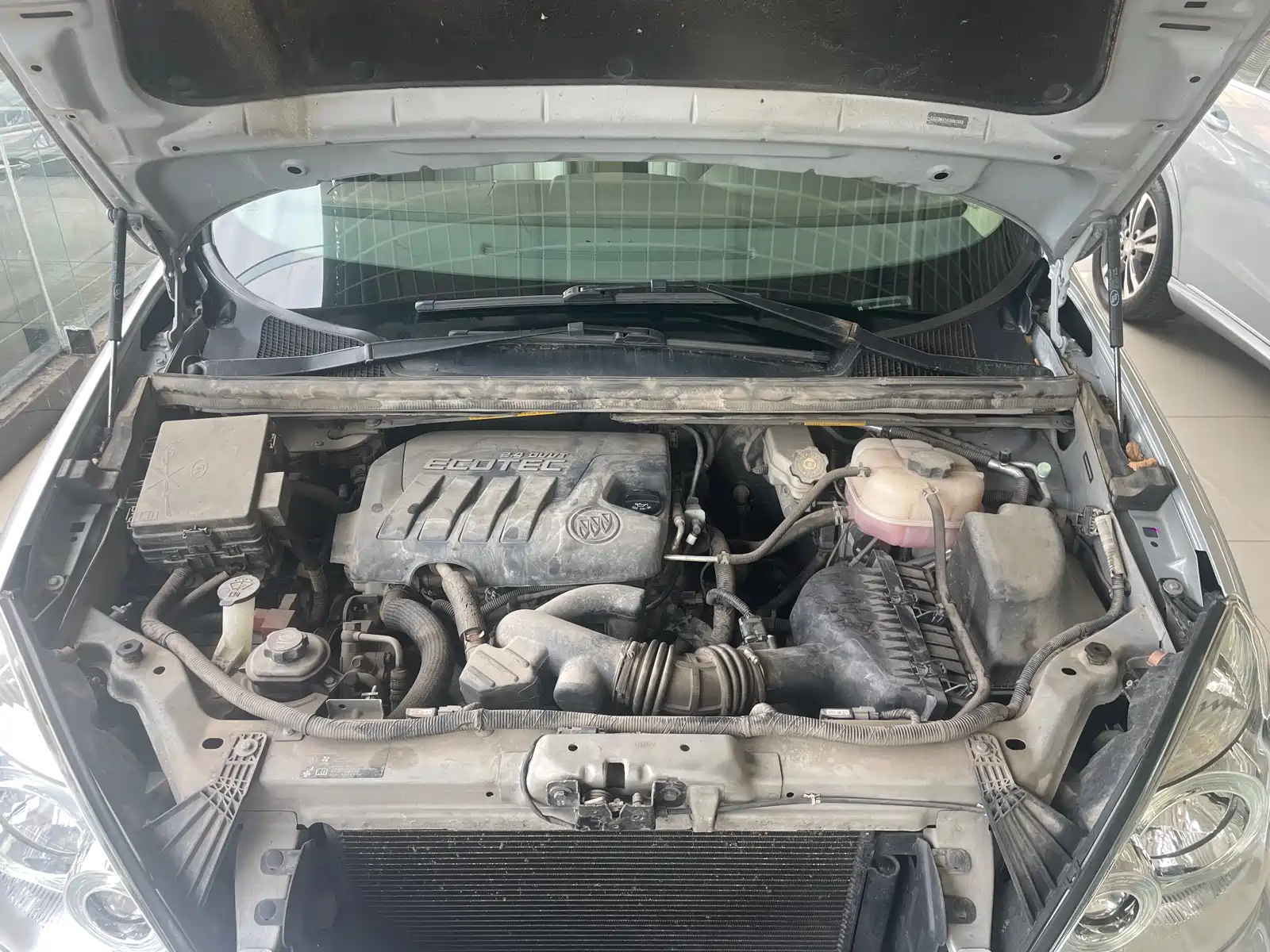 Фото 14 - Buick GL8