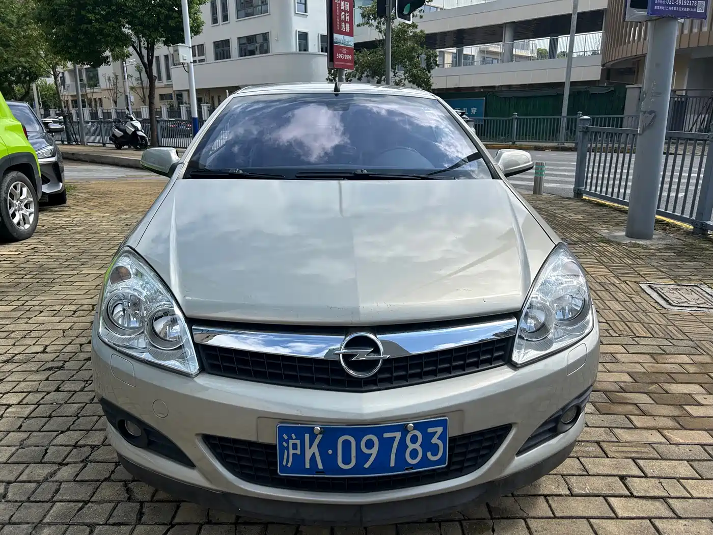 Opel Astra 2010 2010 1.8 TWINTOP hardtop convertible