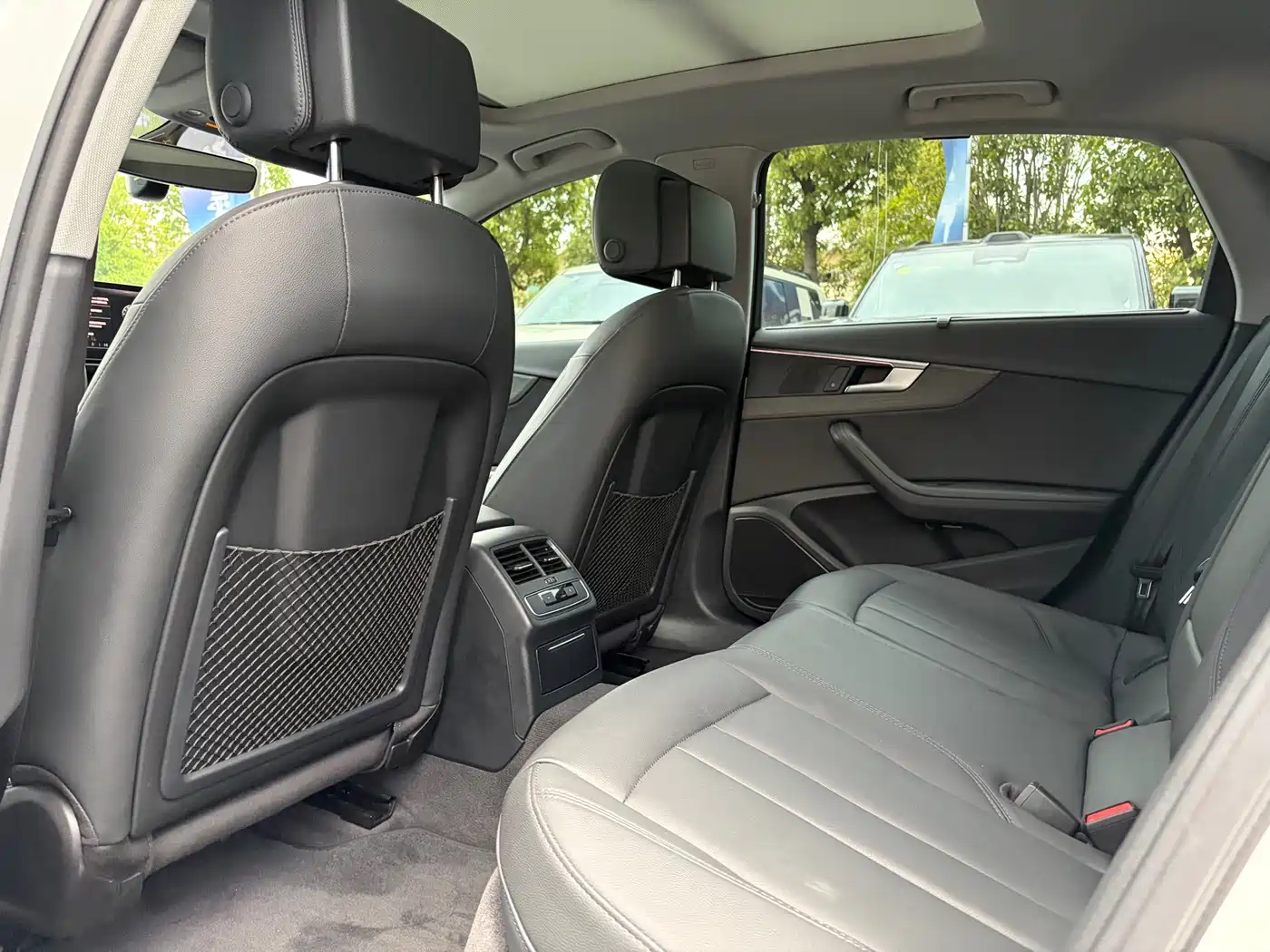 Audi A4L 2022 40 TFSI Luxury Elegance фото 8