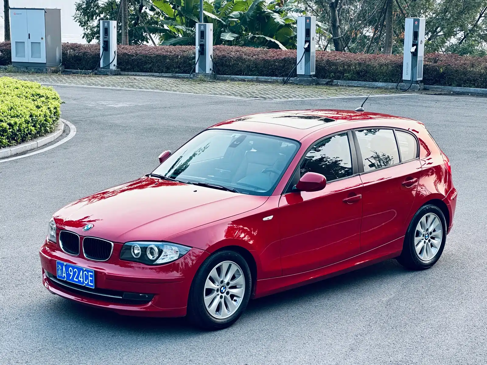 صورة 5 - BMW 1 Series (Import)
