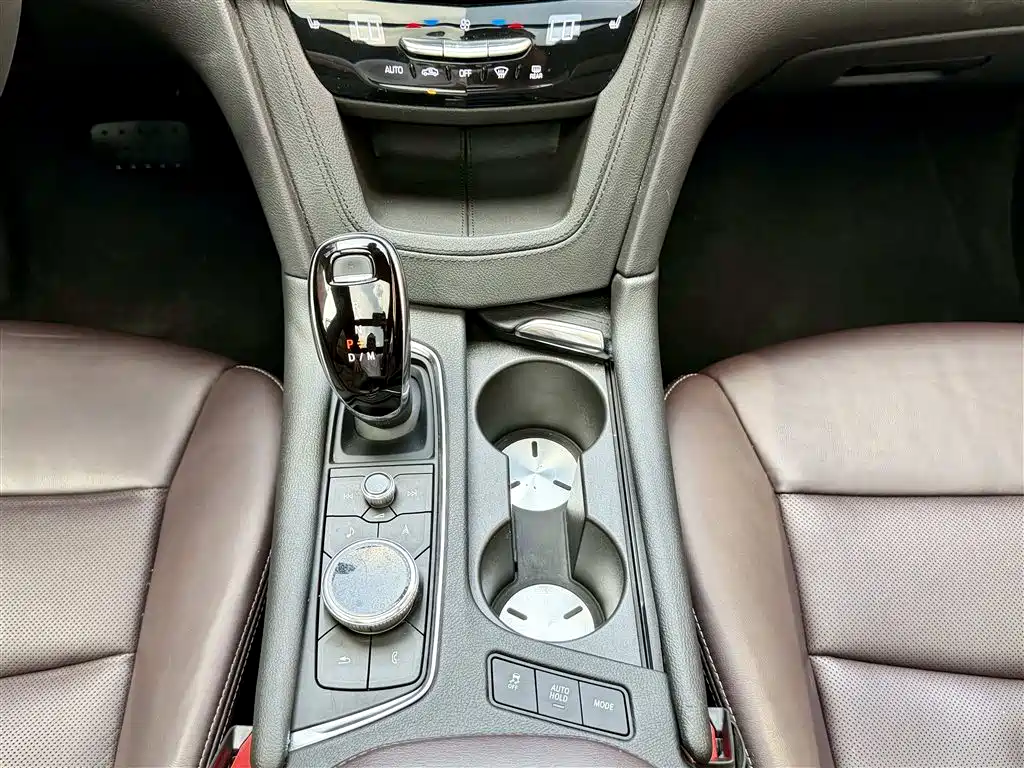 Cadillac XT6 2020 2020 28T 6-Seater Luxury Model