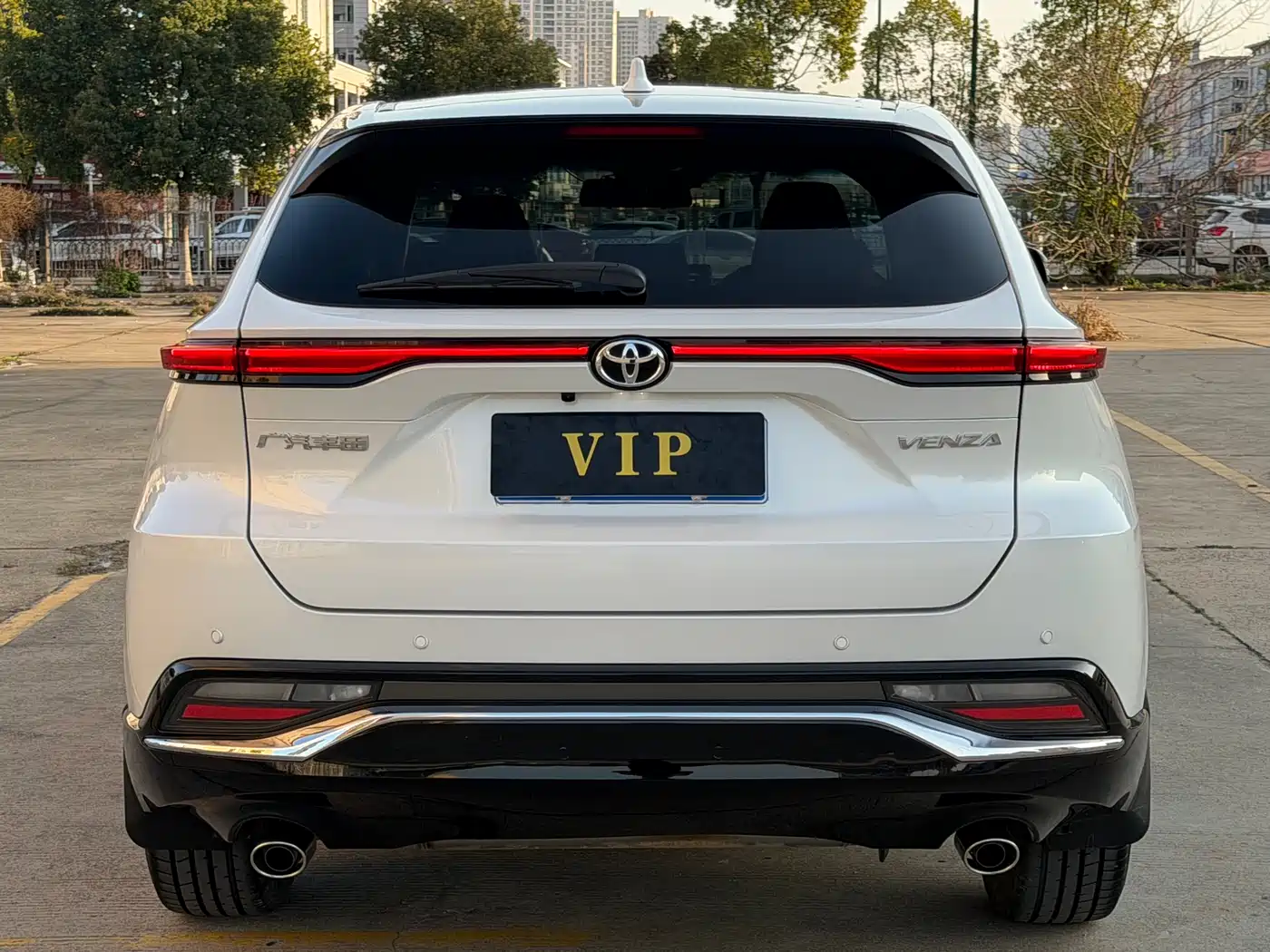 Toyota Venza 2022 2.0L CVT 2WD Premium фото 5