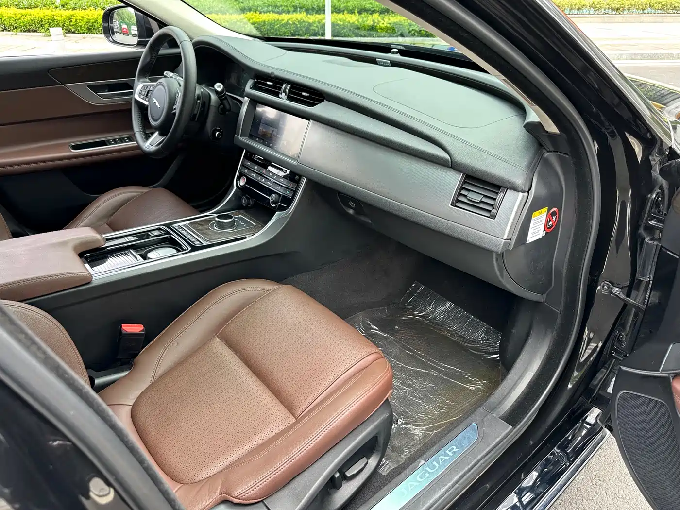 Jaguar XFL 2018 XFL 2.0T 250PS Luxury фото 32