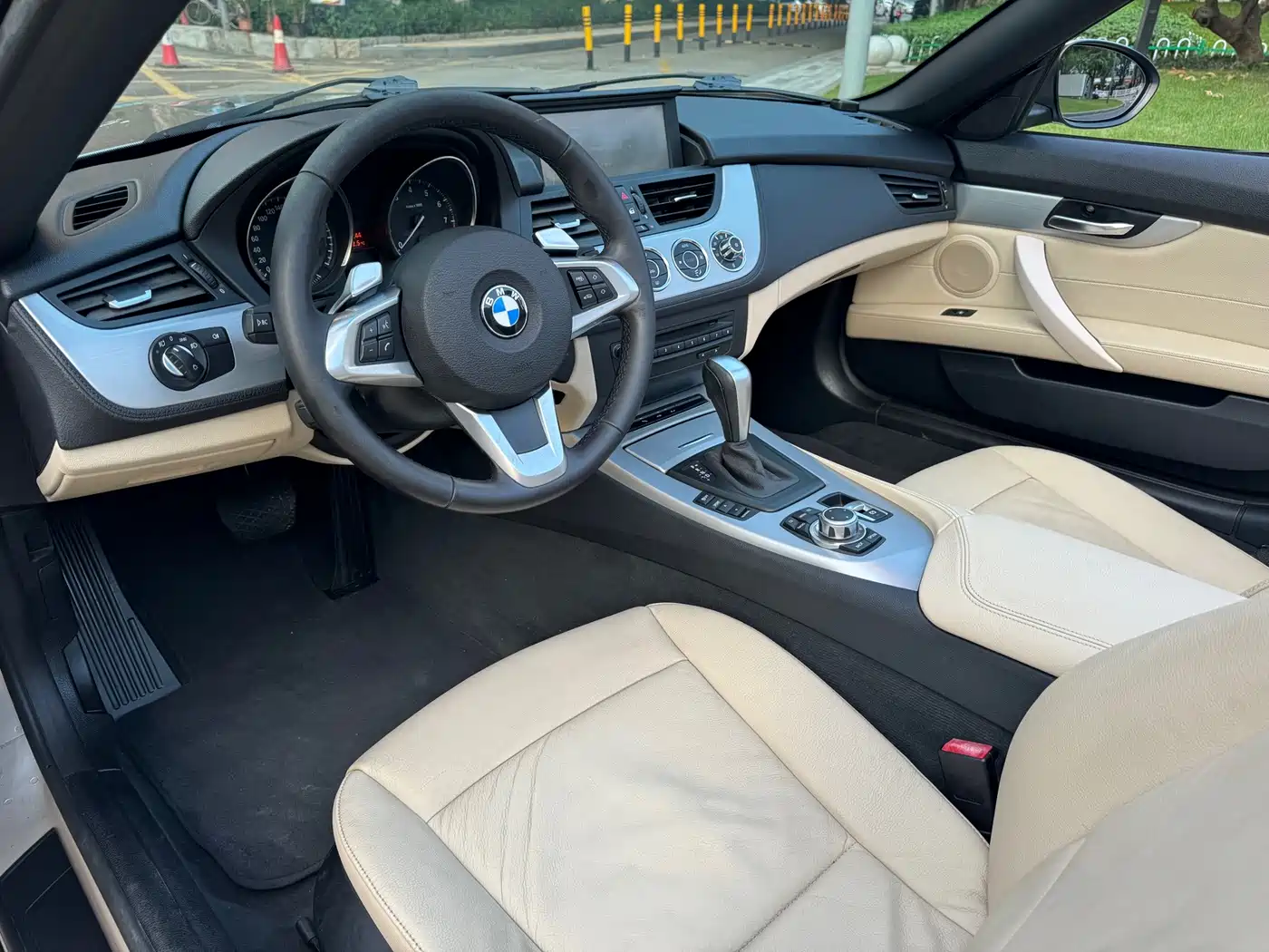 BMW Z4 2011 2011 sDrive23i Flame Limited Edition