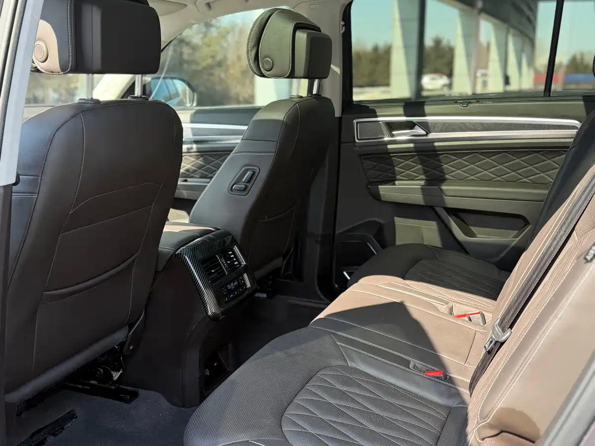 Volkswagen Teramont 2019 380TSI 4WD Flagship China V фото 14