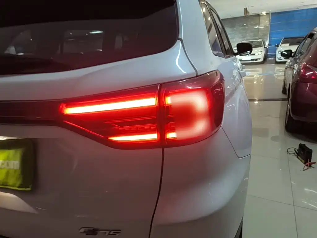 Changan CS75 2021 2021 Glory Million Edition 280T DCT Luxury