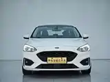 Фото 2 - Ford Focus