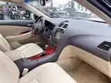 Фото 23 - Lexus ES