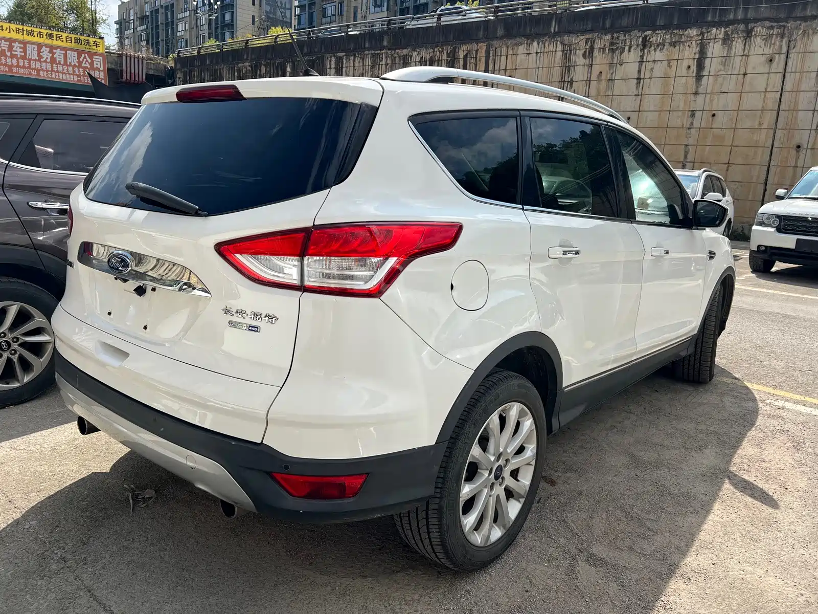 Фото 10 - Ford Kuga